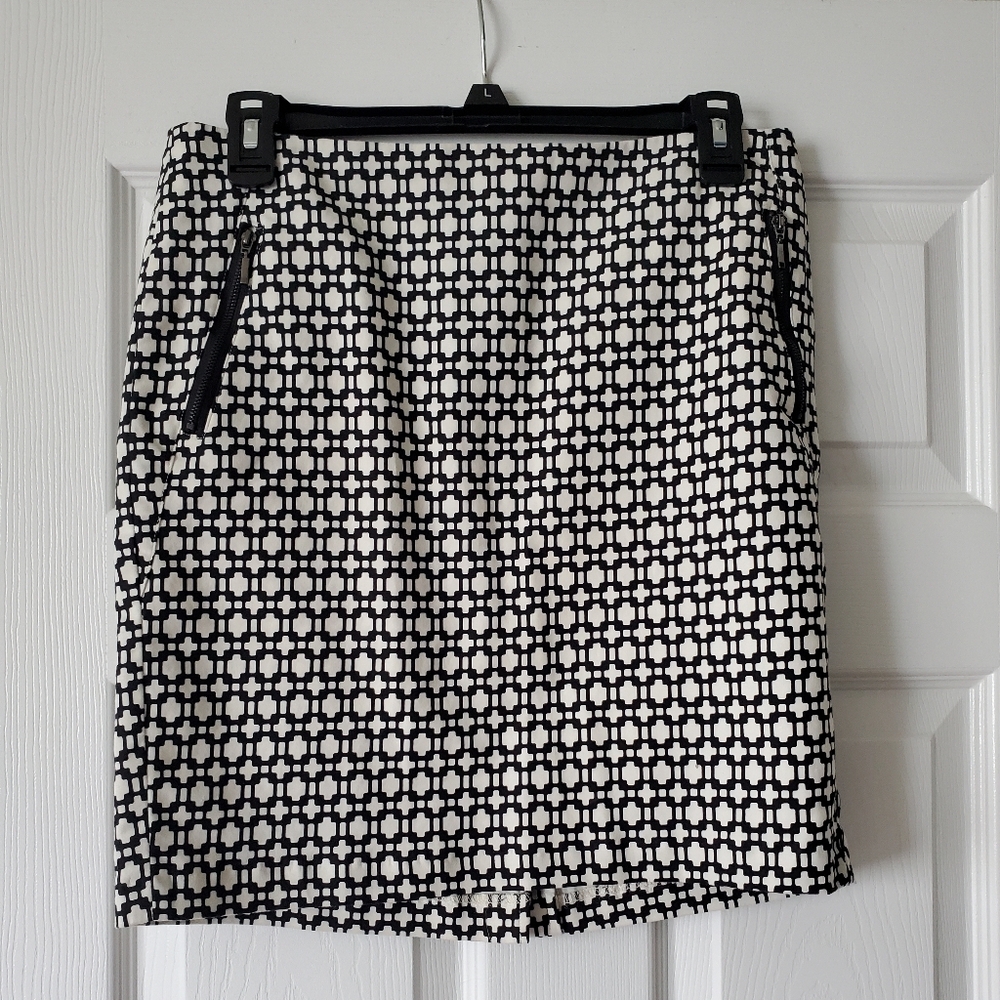 Kenar black and white patterned skirt‎